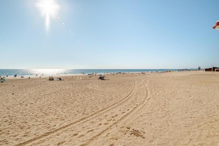 Apartamento Playa Victoria Cadiz Exterior photo